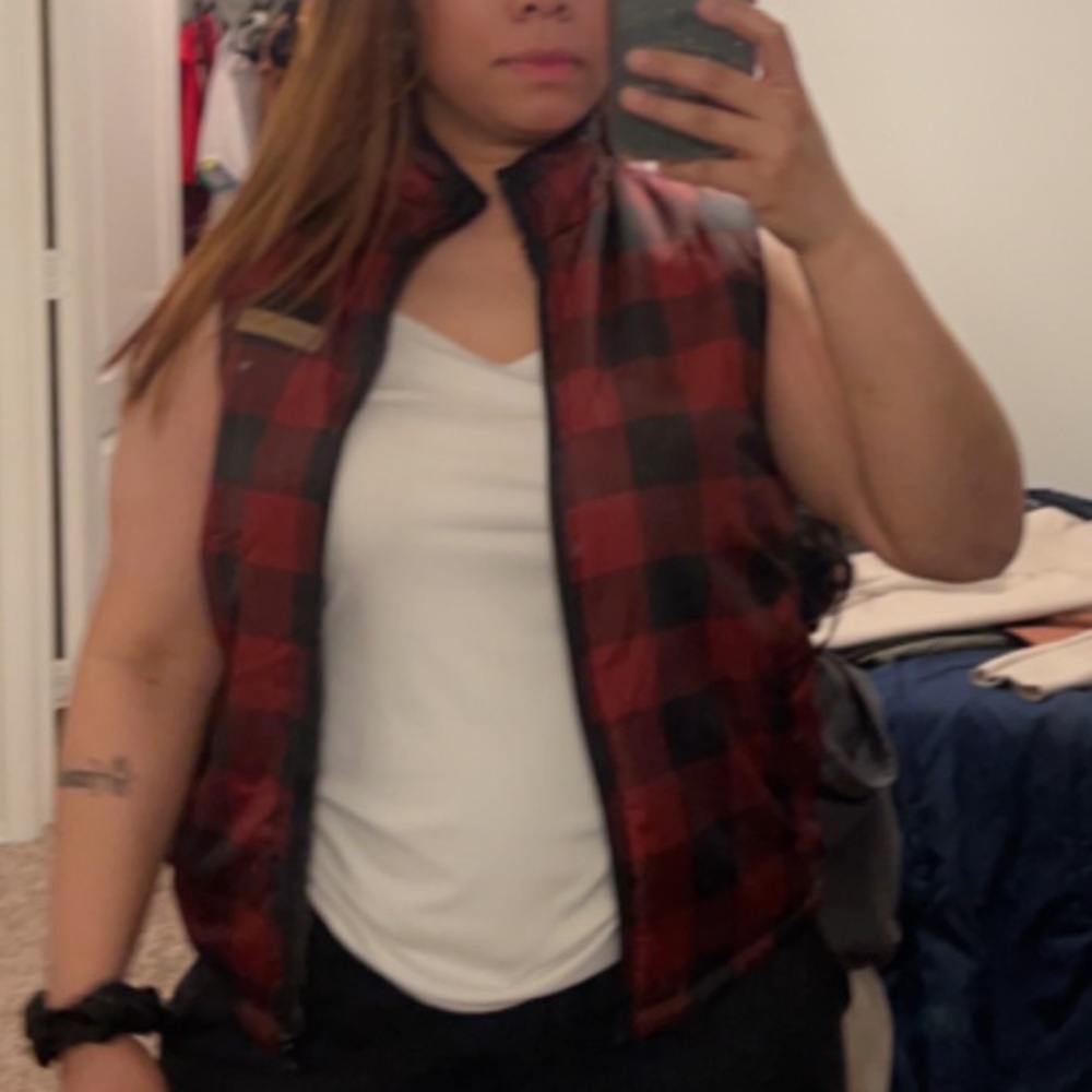 Vest - Picture 2 of 5